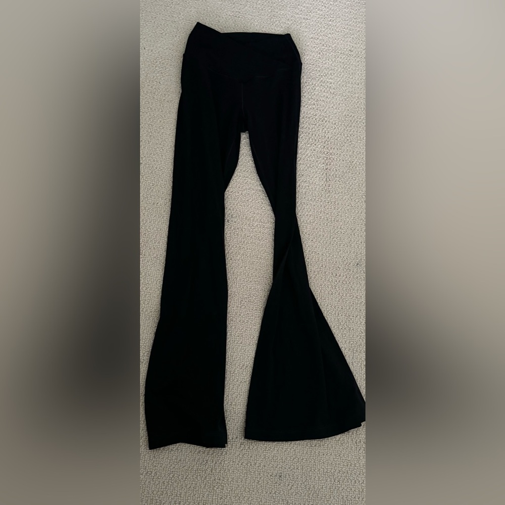 aerie offline cross over flare leggings